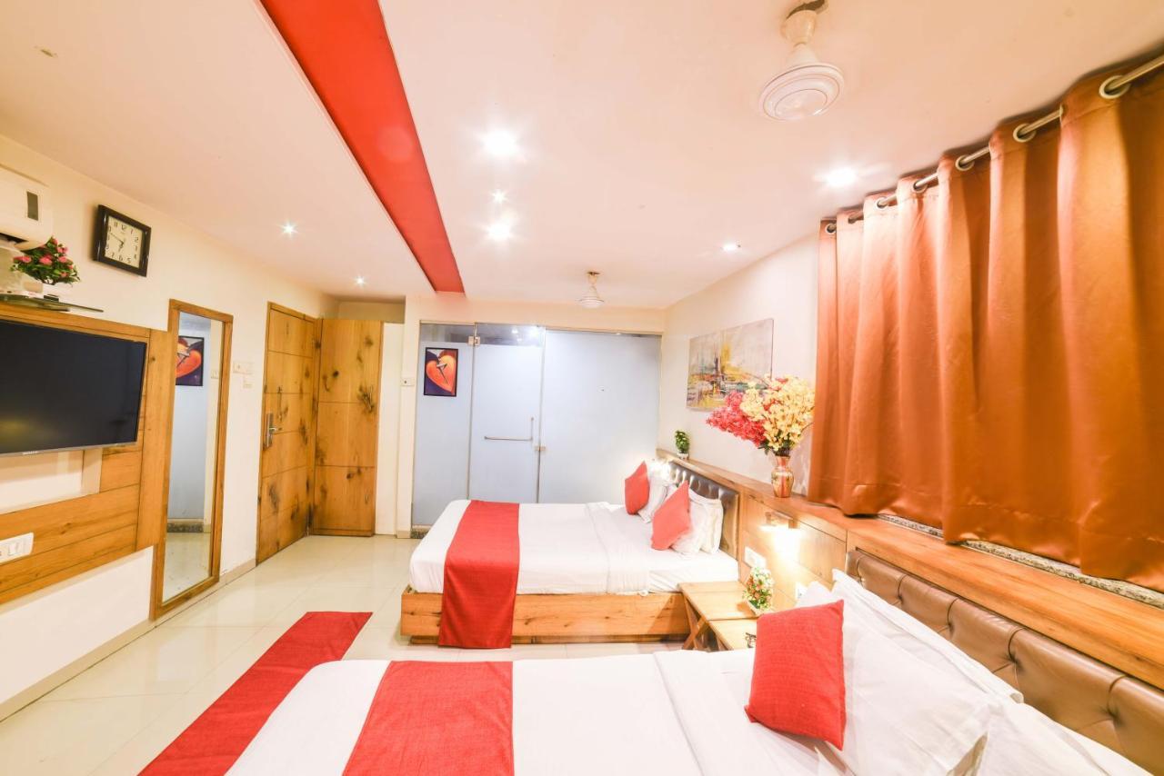 Hotel Grandeur-Near Mumbai International Airport Kültér fotó