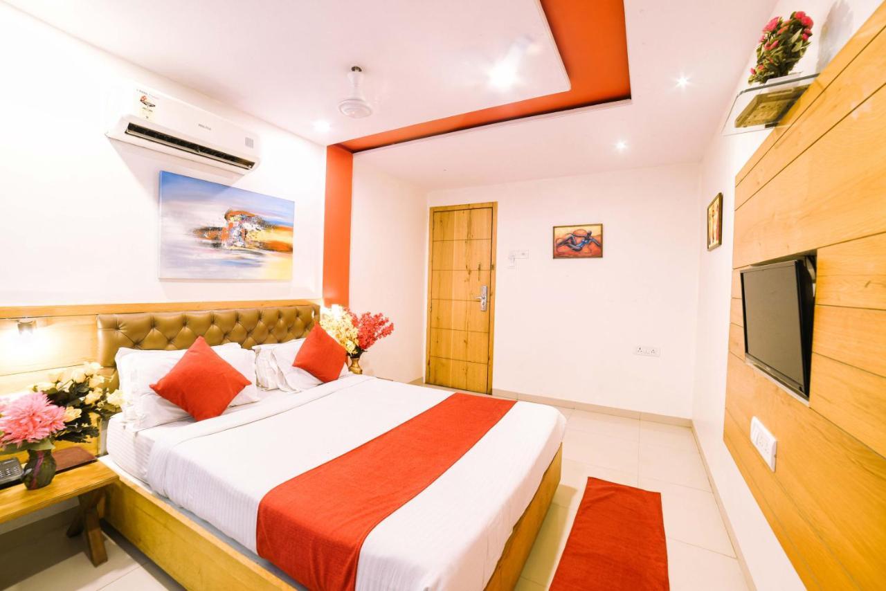 Hotel Grandeur-Near Mumbai International Airport Kültér fotó