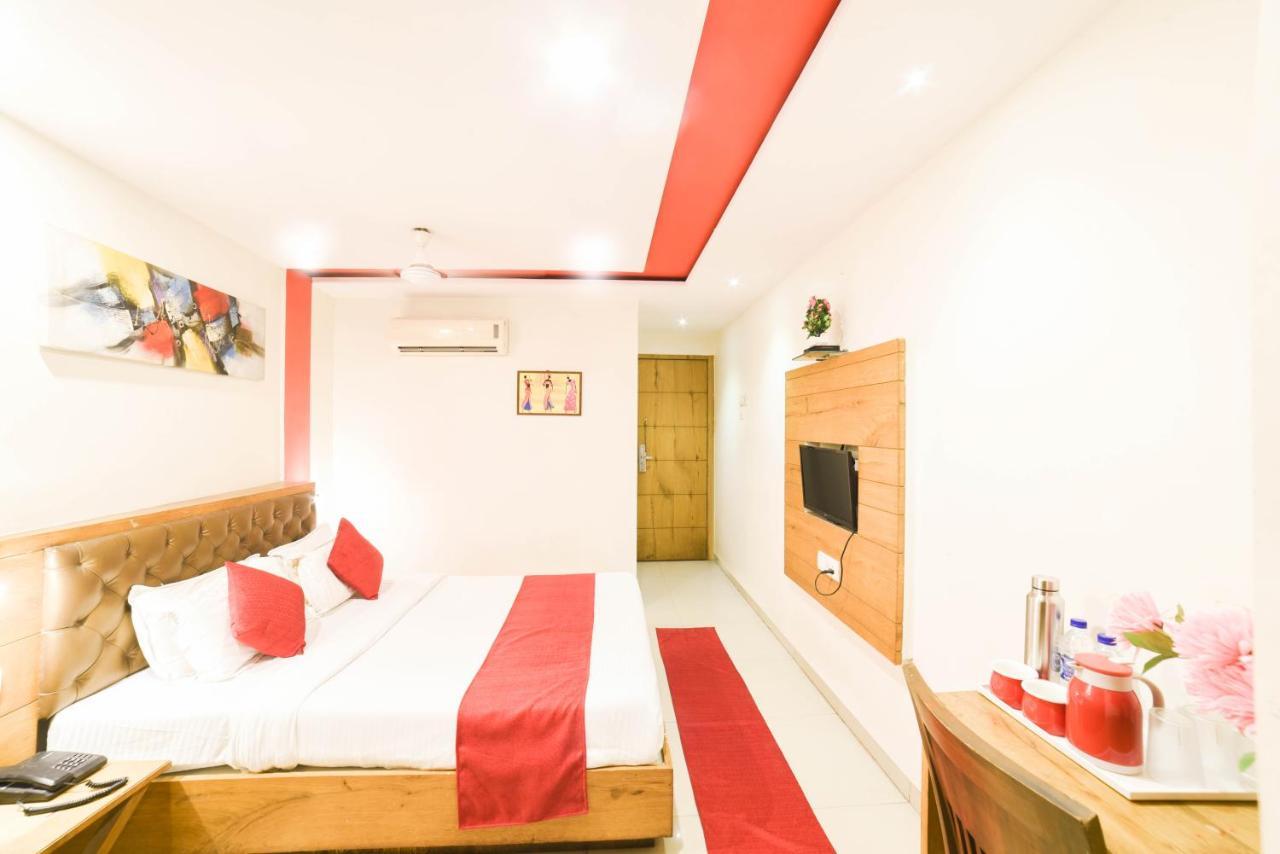 Hotel Grandeur-Near Mumbai International Airport Kültér fotó