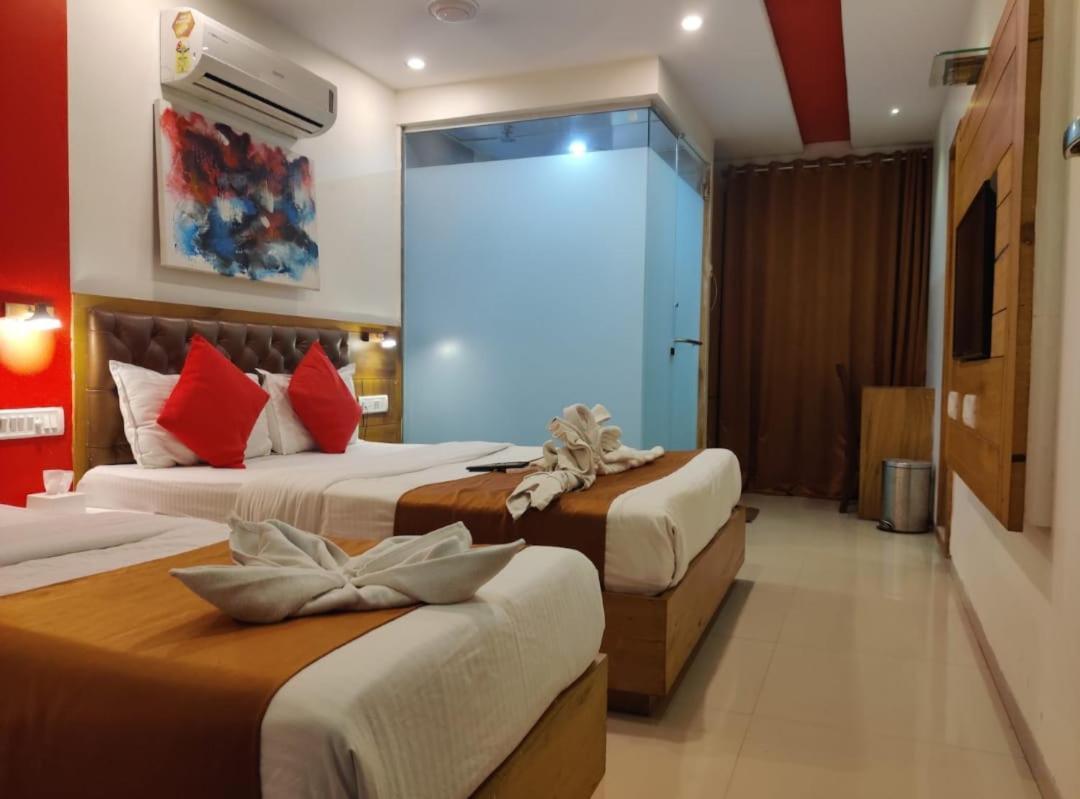 Hotel Grandeur-Near Mumbai International Airport Kültér fotó