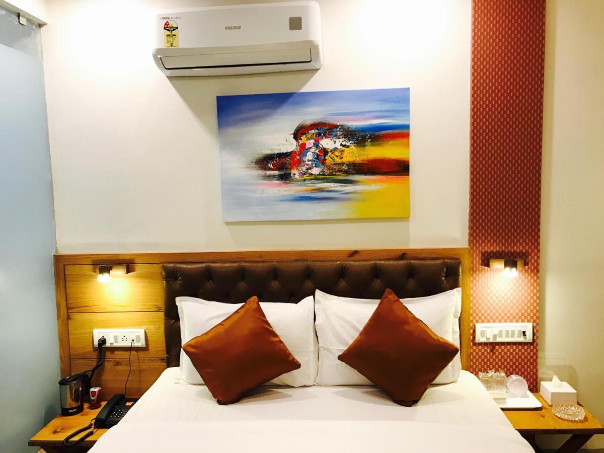 Hotel Grandeur-Near Mumbai International Airport Kültér fotó