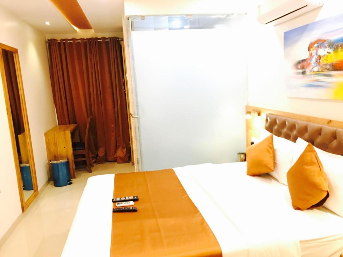 Hotel Grandeur-Near Mumbai International Airport Kültér fotó