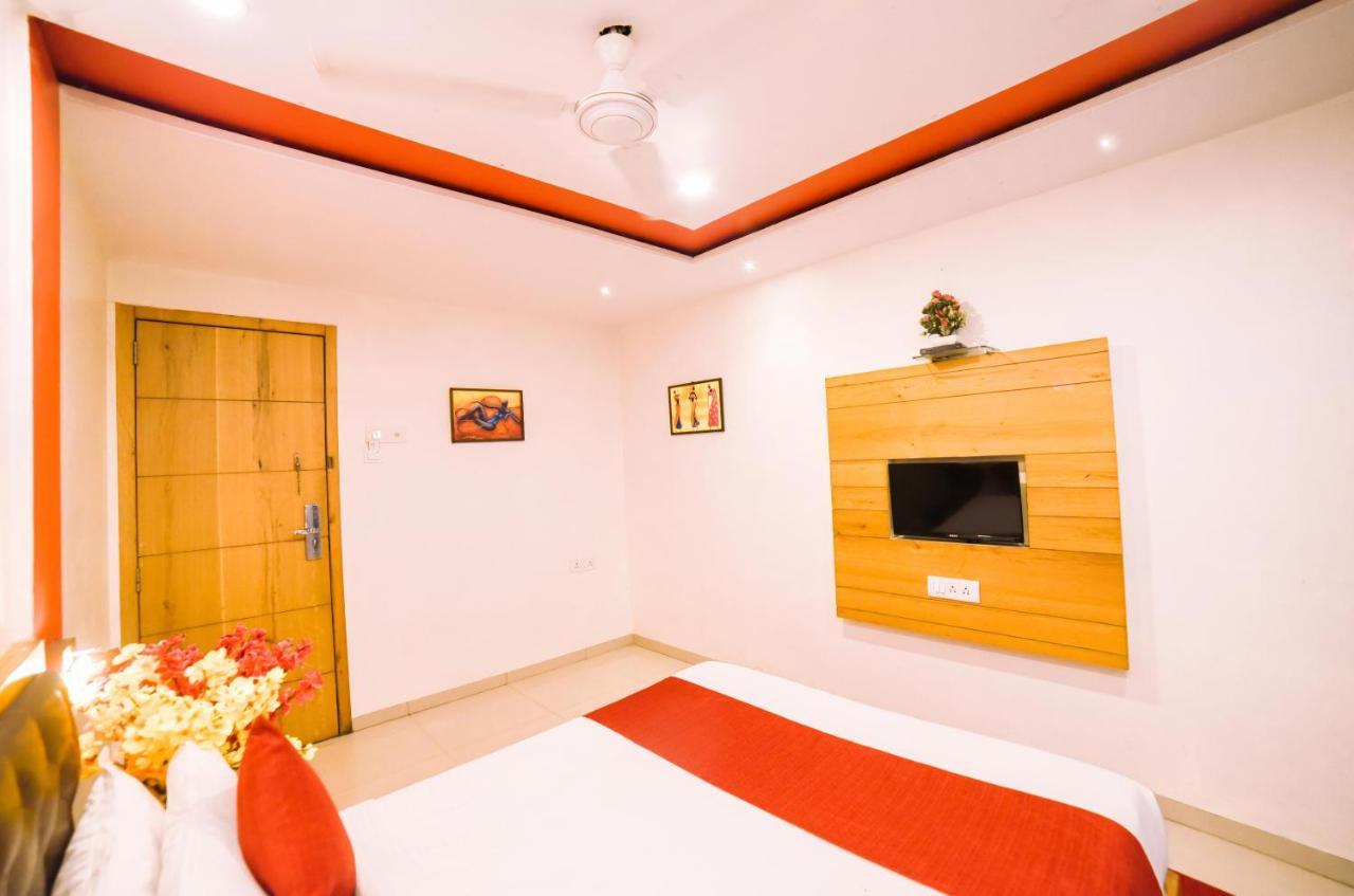 Hotel Grandeur-Near Mumbai International Airport Kültér fotó