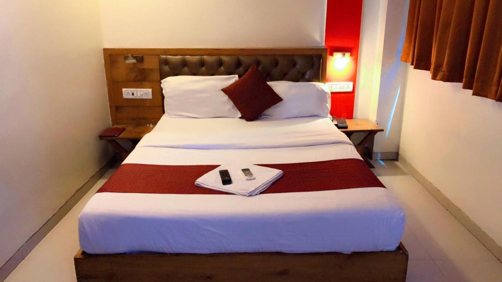Hotel Grandeur-Near Mumbai International Airport Kültér fotó