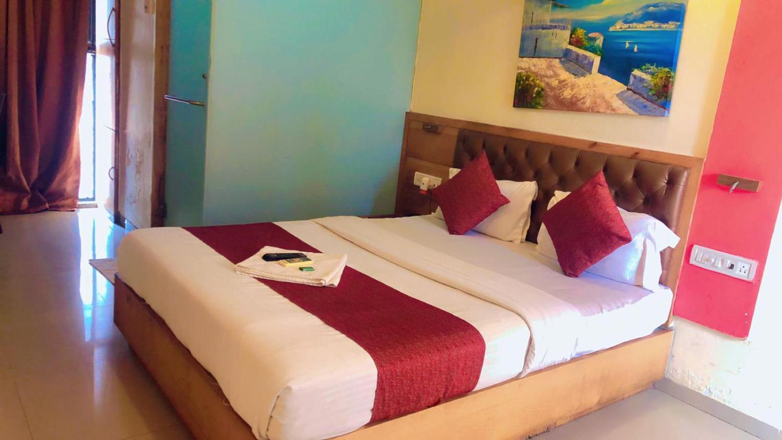 Hotel Grandeur-Near Mumbai International Airport Kültér fotó